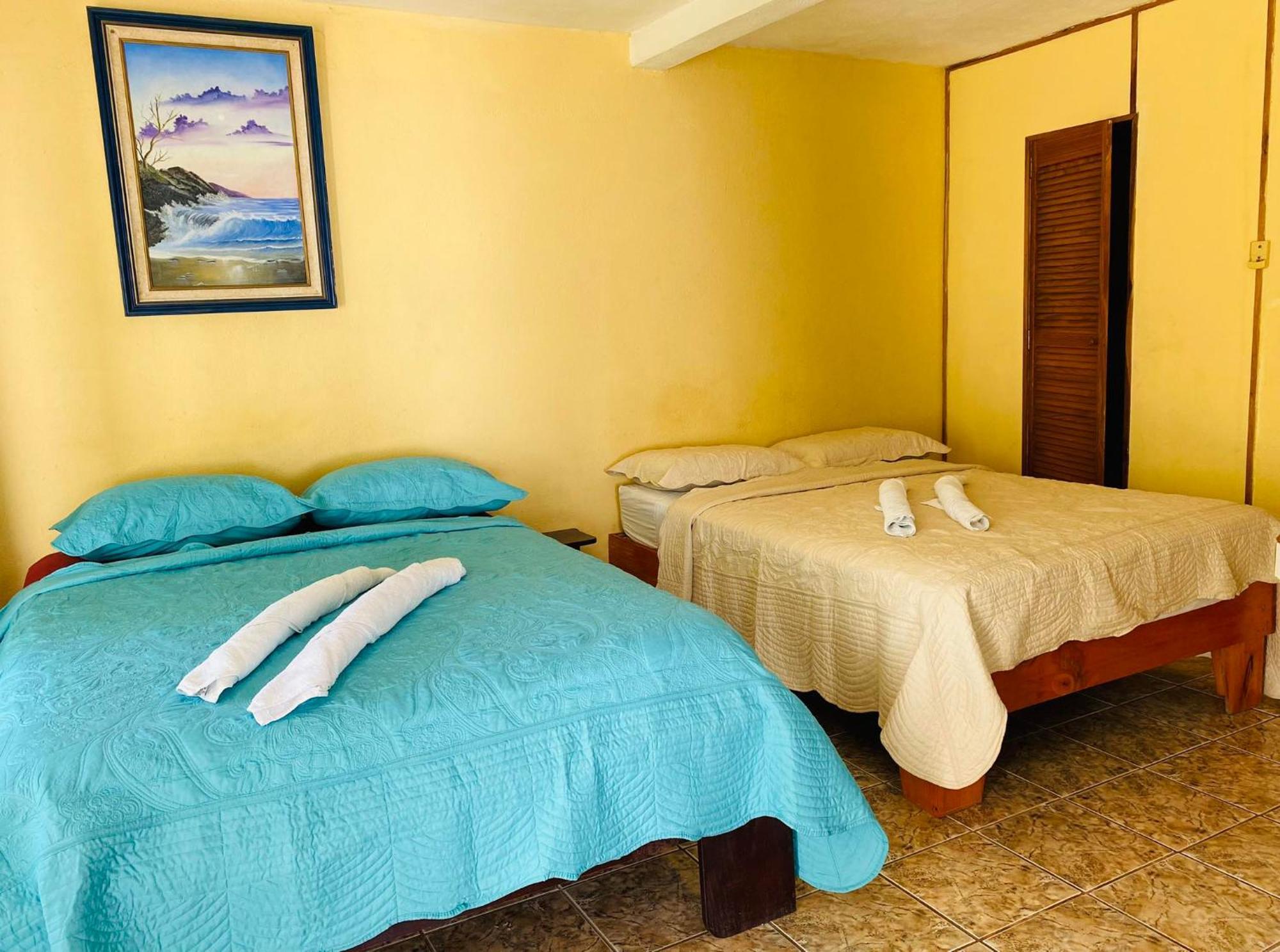 Hospedaje Quepos Kültér fotó